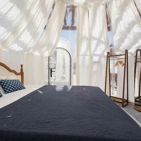 Gloo Glamping 