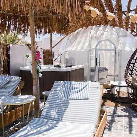Luxe tent Gloo Glamping 